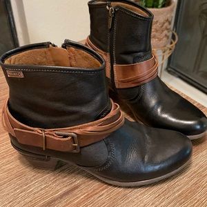 Pikolinos booties